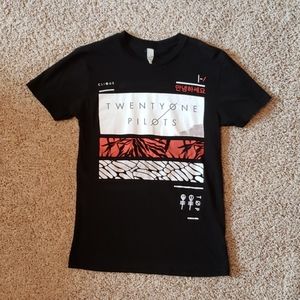 Twenty one pilots tshirt